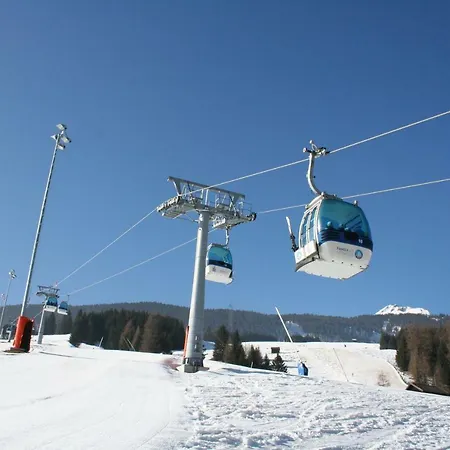 Апартаменты Haus Tauern Am Хайтерванг